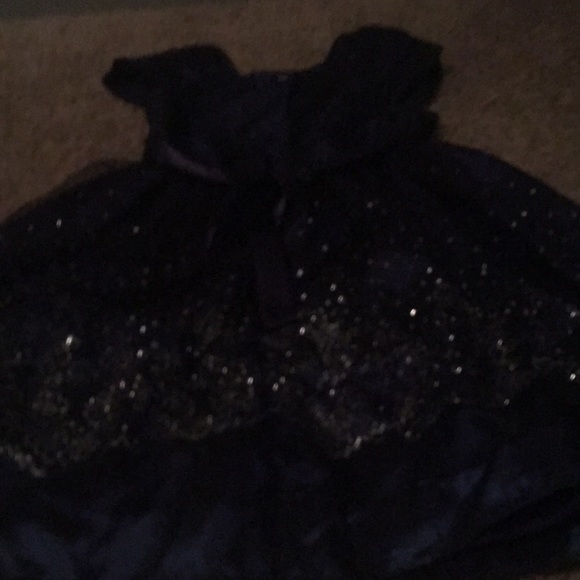 Dress - Picture 8 of 8